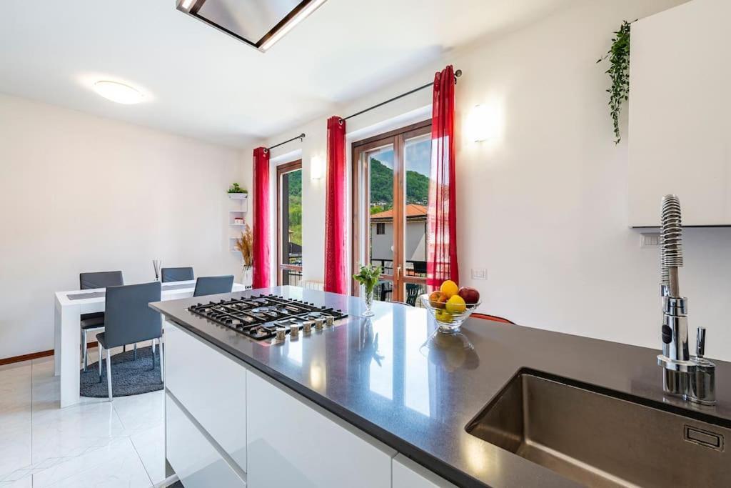 Tresa Bay House - Lugano Lake ลาเวนา ปอนเต เตรซา ภายนอก รูปภาพ